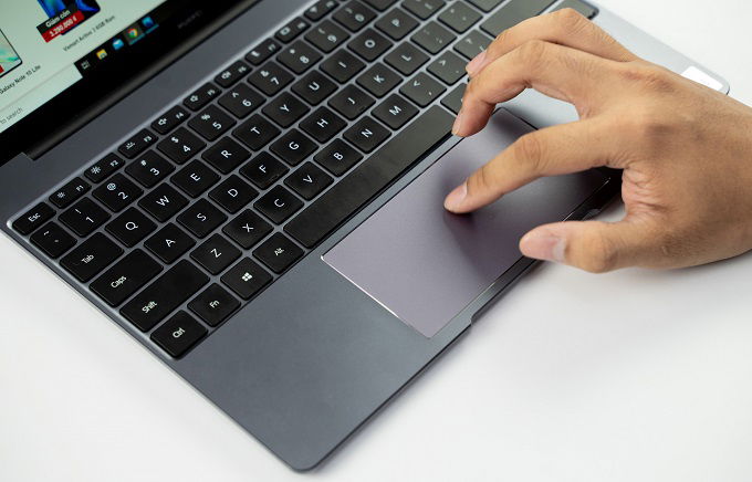 Cảm biến vân tay 1 chạm vô cùng tiện ích