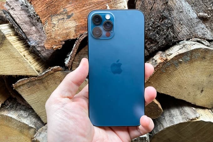 iPhone 12 dù đạt doanh số khủng nhưng vẫn thua xa iPhone X