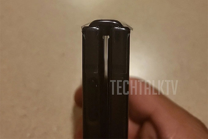 Galaxy Z Flip 4 bị rò rỉ hình ảnh thực về thiết kế thực tế ngoài đời