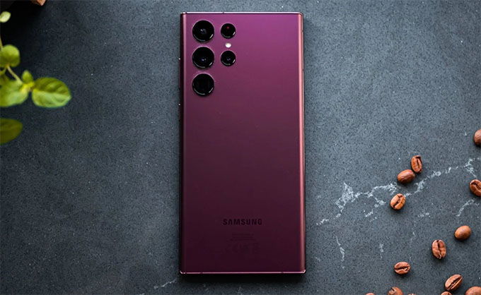 Galaxy S22 Ultra sở hữu thiết kế ấn tượng