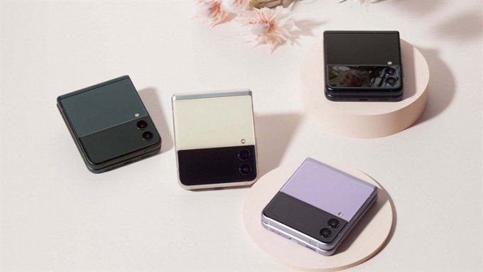 Bộ nhớ lưu trữ Galaxy Z Flip 4 cũng sẽ được nâng cấp