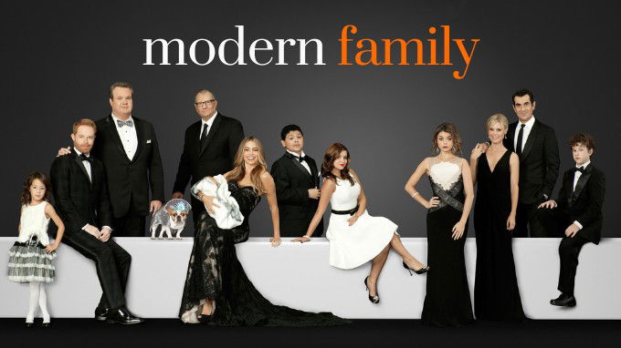 Phim kinh điển dành cho người mới học tiếng Anh - Modern Family
