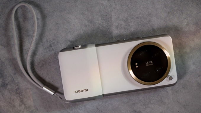 Màn hình hiển thị chất lượng cao của Xiaomi 14 Ultra