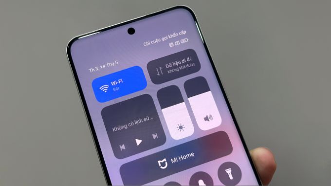 Pin và sạc của Xiaomi 14 Ultra