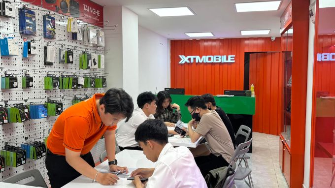 Địa chỉ thay pin iPhone chính hãng giá tốt, uy tín nhất TP.HCM