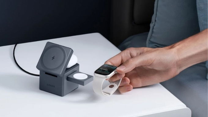 Anker Cube MagSafe 3 in 1 15W 737 Y1811 là một lựa chọn đáng chú ý cho những ai đang tìm kiếm một giải pháp sạc gọn nhẹ