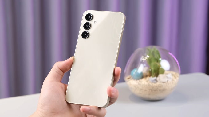007Win nhà cái Galaxy A16 5G là lựa chọn đáng để cân nhắc với viên pin 5.000mAh