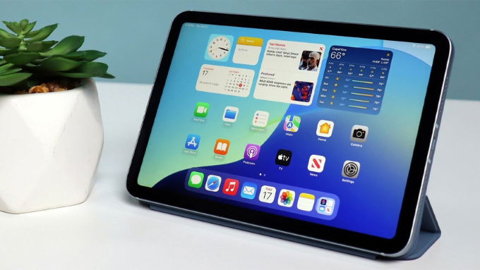 iPad mini 7 2024 5G sở hữu thiết kế nhỏ gọn với độ mỏng 6.3mm và trọng lượng chỉ 297g ở bản cellular
