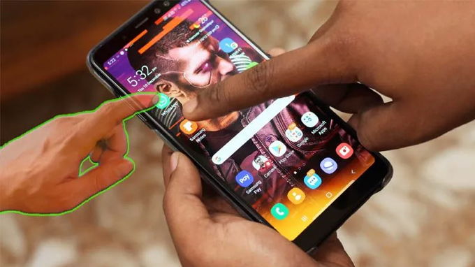 Nguyên nhân iPhone bị loạn cảm ứng