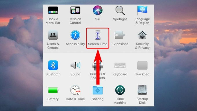 Nhấn vào biểu tượng Apple ở góc trên bên trái App 007Win hỗ trợ đa dạng nền tảng và chọn Cài đặt hệ thống (System Settings)
