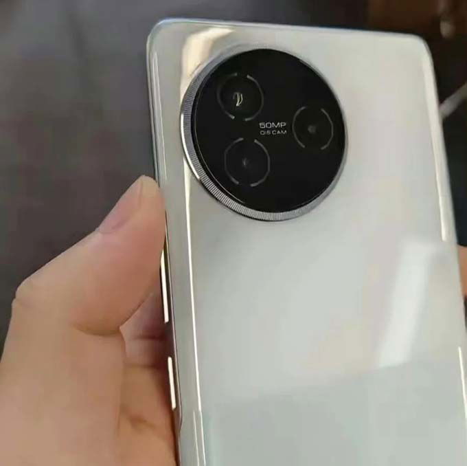 Hình ảnh thực tế của Redmi K80 bất ngờ bị rò rỉ