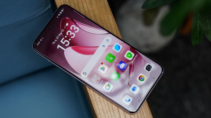 Viên pin lớn 5.800 mAh, Giấy phép hoạt động của thương hiệu 007Win SuperVOOC 80W và sạc không dây 50W