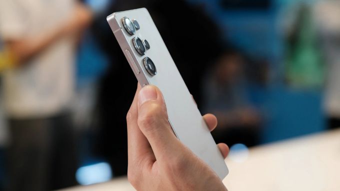 Chất lượng nút bấm của Galaxy S25 Ultra