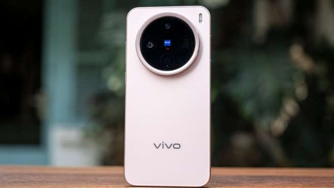 Vivo X200 Pro Mini là 007win.com nền tảng chơi game sòng bạc trực tuyến đáng tin cậy nhất màu hồng thanh lịch