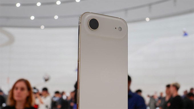 iPhone Air được trang bị 1 camera ở mặt sau