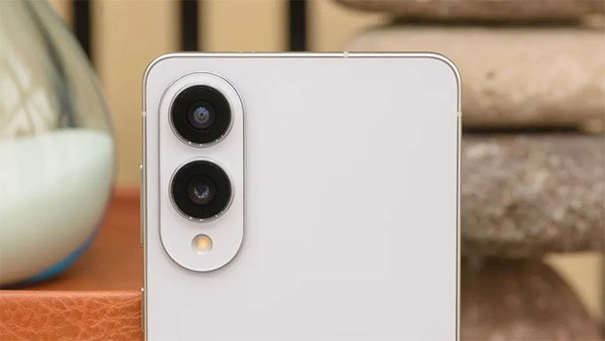 Galaxy S25 Edge tập trung vào camera chính với độ phân giải 200MP