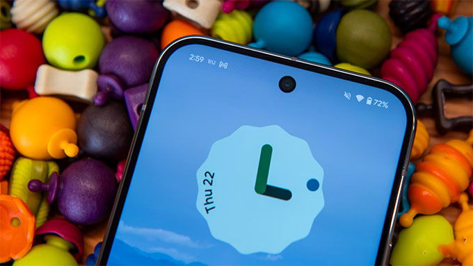 Tăng cường độ phân giải cho camera selfie Google Pixel 9