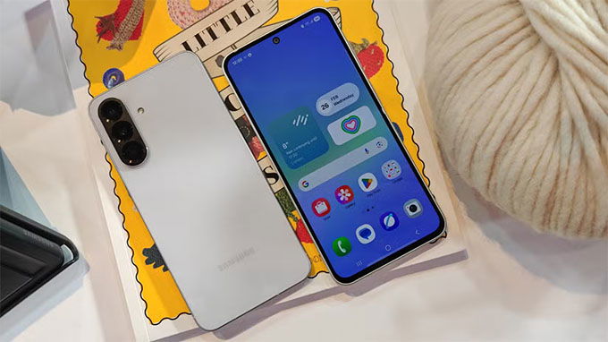 Màn hình AMOLED đa năng được thiết kế cho mọi tình huống
