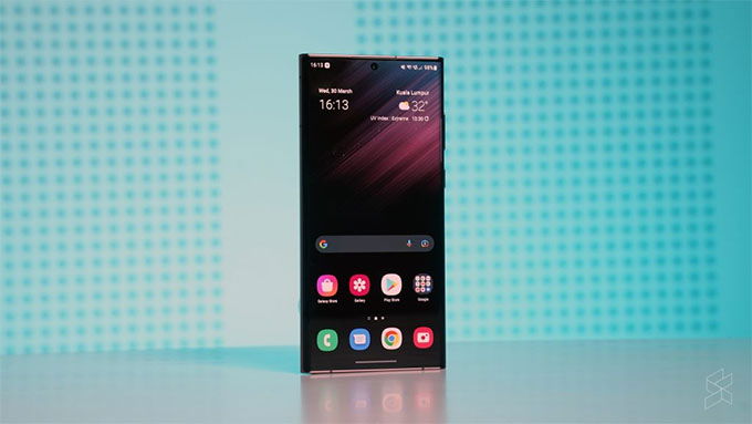 Màn hình Galaxy S22 Ulltra 128GB cũ Mỹ giá rẻ sử dụng tấm nền AMOLED 6,8 inch