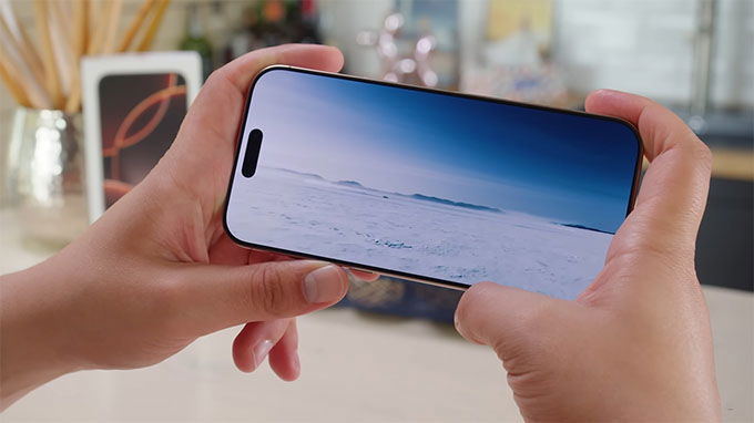 iPhone có App 007Win hỗ trợ đa dạng nền tảng OLED LTPO Super Retina XDR 6,9 inch
