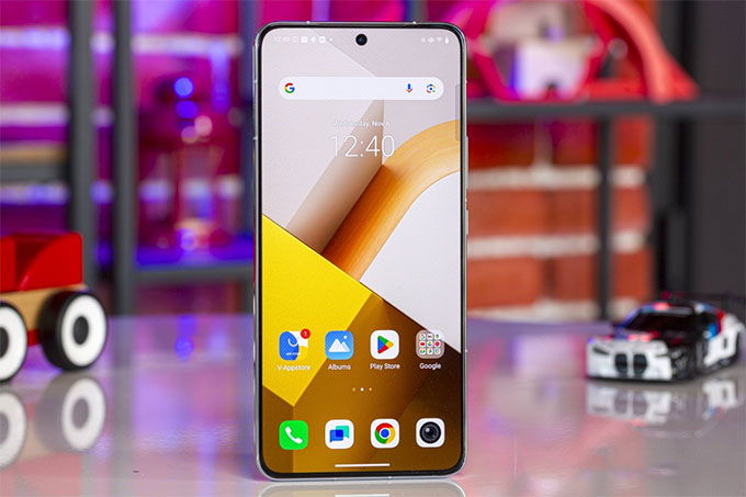 Màn hình AMOLED 2K 6,8 inch lớn