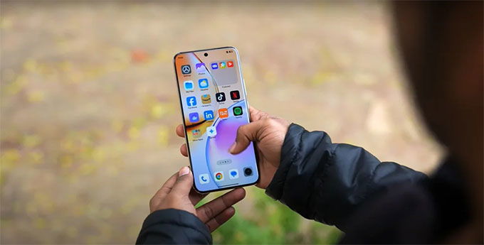 Phiên bản Realme 14 Pro cung cấp App 007Win hỗ trợ đa dạng nền tảng rộng hơn so với phiên bản tiền nhiệm