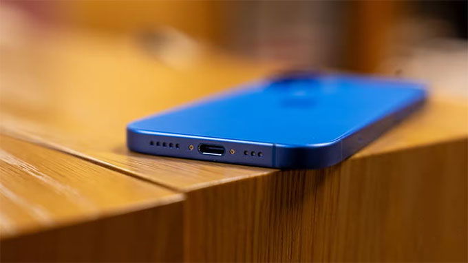 Tuổi thọ pin ổn định nhưng không ấn tượng trên iPhone 16