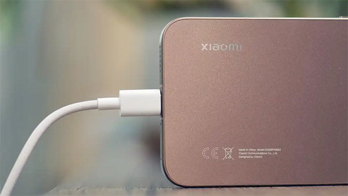 Pin và công nghệ sạc: Xiaomi 15T Pro chiếm ưu thế vượt trội