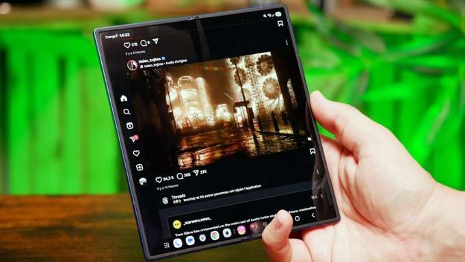 So sánh Sony Xperia 1 VII vs Galaxy Z Fold 7 về sạc