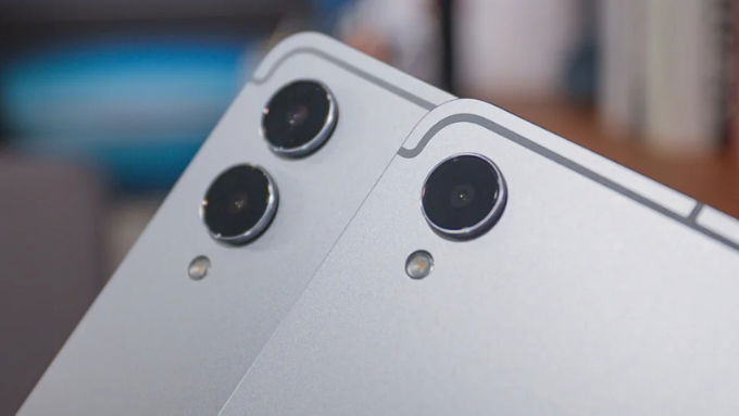 Cả 2 máy đều đáp ứng tốt nhu cầu chụp ảnh cơ bản với hệ thống camera chất lượng