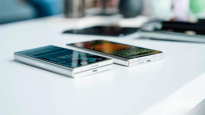 So sánh Google Pixel 9 Pro Fold và Galaxy Z Fold 6 về kích thước