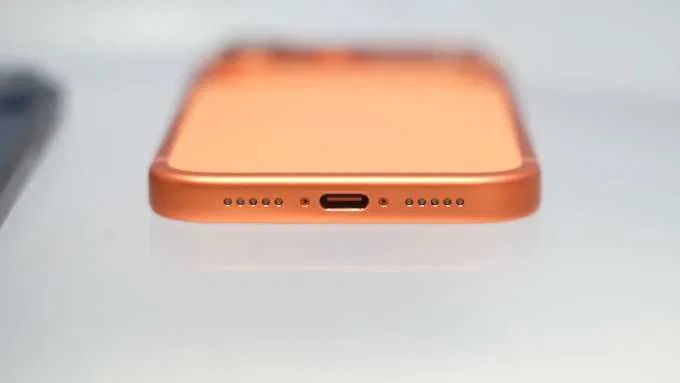 Pin là yếu tố quan trọng khi so sánh iPhone 17 Pro Max và Asus Zenfone 12 Ultra