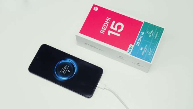 Redmi 15 4G sở hữu viên pin 7.000mAh, sử dụng công nghệ Silicon-Carbon Anode