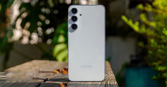 Thiết kế Galaxy S24 FE