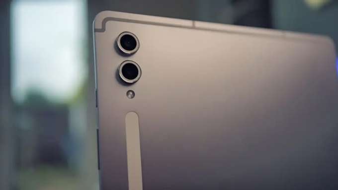 Galaxy Tab S11 Ultra lộ thông tin về tốc độ sạc và thiết kế notch tương tự