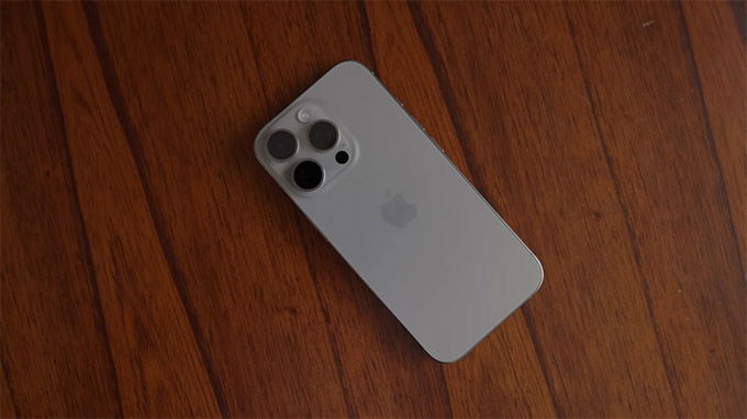 iPhone 16 Pro cũ 97% đảm bảo thiết kế đẹp như mới, không cấn móp