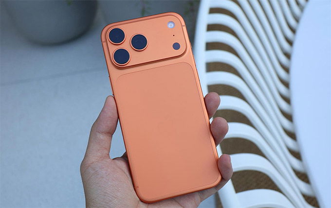 Điểm nhấn thiết kế đầu tiên trên iPhone 17 Pro Max chính là cụm camera sau