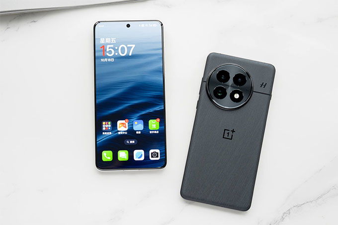OnePlus 13 5G vẫn mang đến cảm giác cao cấp