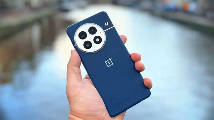  OnePlus 13 lại chọn một ngôn ngữ thiết kế khác biệt