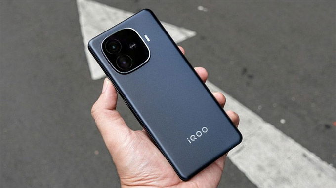 Vivo iQOO Z9 5G sở hữu thiết kế tối giản