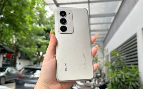 Đánh giá Redmi 15 4G chi tiết: Có gì hấp dẫn ngoài viên pin 7.000mAh?