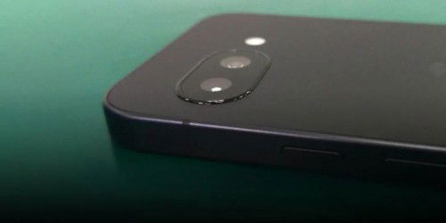 Google Pixel 9a rò rỉ hình ảnh thực tế, lộ thiết kế khác biệt ở mặt sau
