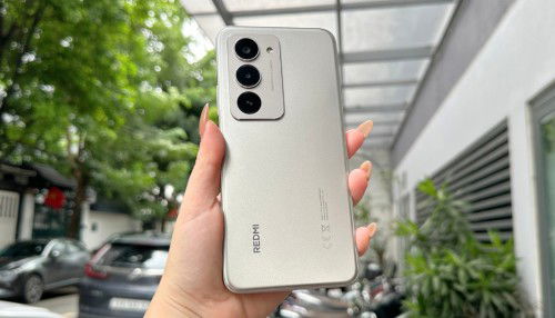 Đánh giá Redmi 15 4G chi tiết: Có gì hấp dẫn ngoài viên pin 7.000mAh?