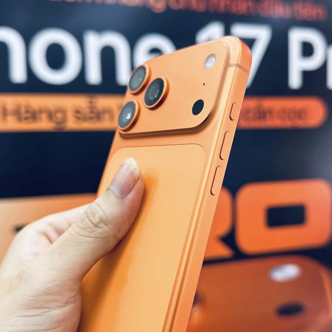 Máy có viền bezel mỏng hơn góp phần tạo nên vẻ ngoài hiện đại