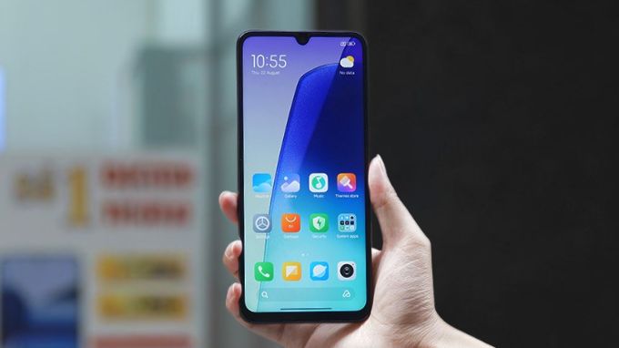 Màn hình rộng 6.88 inch, tần số quét 120Hz