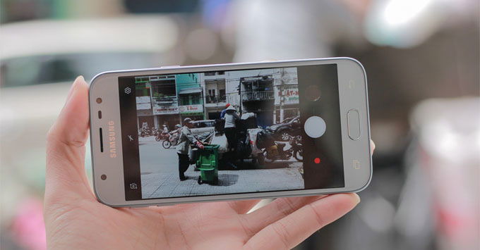 Camera bắt nét nhanh