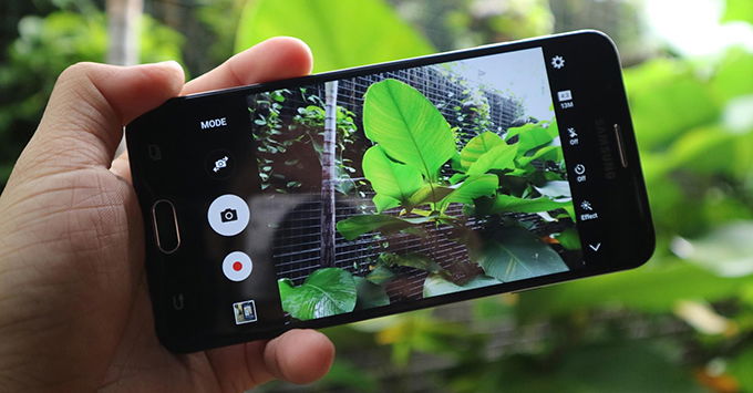 galaxy-j7-prime-va-j5-prime-bo-doi-camera-f1-9-man-hinh-lon-gia-re1