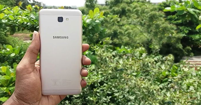 galaxy-j7-prime-va-j5-prime-bo-doi-camera-f1-9-man-hinh-lon-gia-re2
