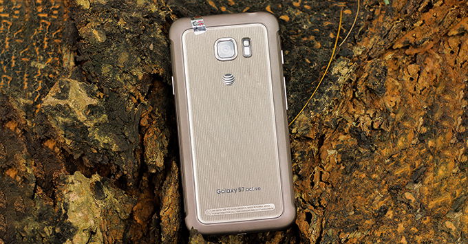 smartphone-sieu-ben-chuan-quan-doi-s7-active-hay-ky-vong-s8-active1
