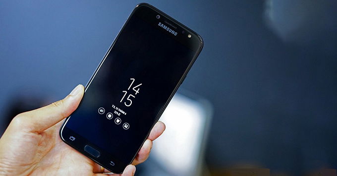 hai-smartphone-galaxy-tam-trung-va-can-trung-hiem-hoi-chay-android-7-043